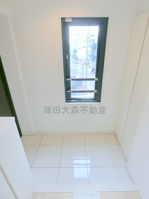 BPRレジデンス大鳥居の玄関