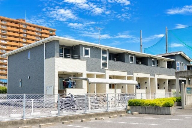 アヴォンリー西町の外観