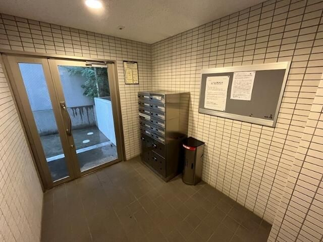 ファーストヒルズ武蔵小金井Ｂ棟のエントランス
