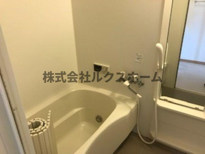 グリーンフロート紫金の浴室