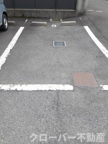 ＤＥＡＲ　Ａの駐車場
