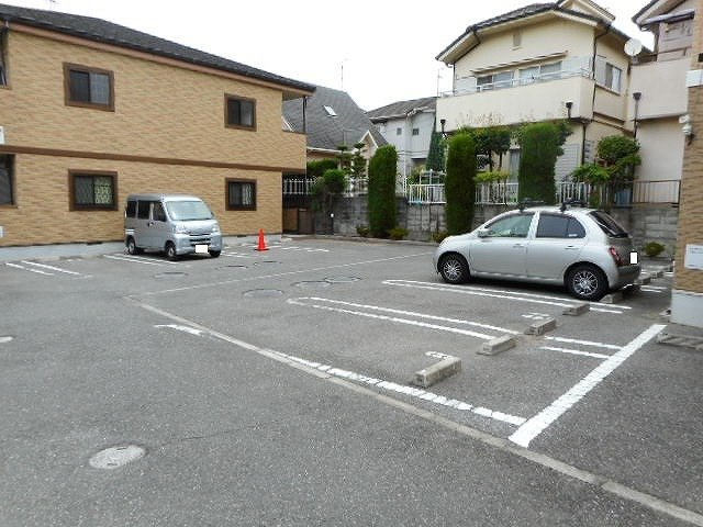 アクロスⅠの駐車場