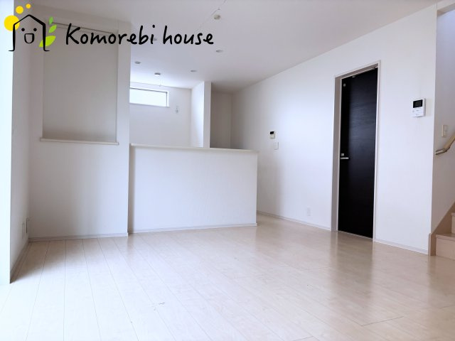 上尾市川1丁目 中古戸建の居間・リビング|10/2撮影
