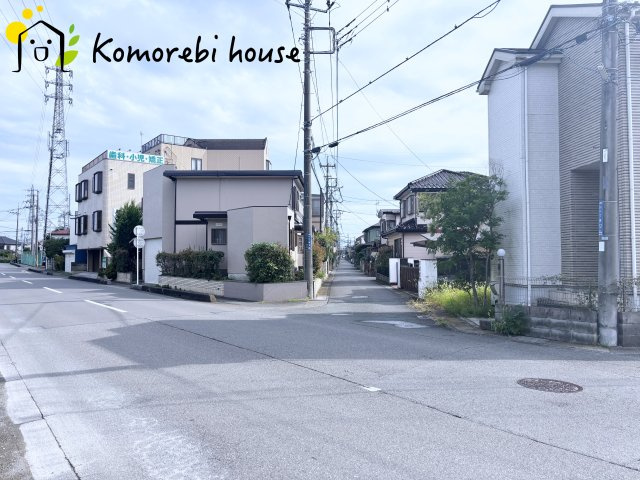上尾市川1丁目 中古戸建の前面道路含む現地写真|10/2撮影