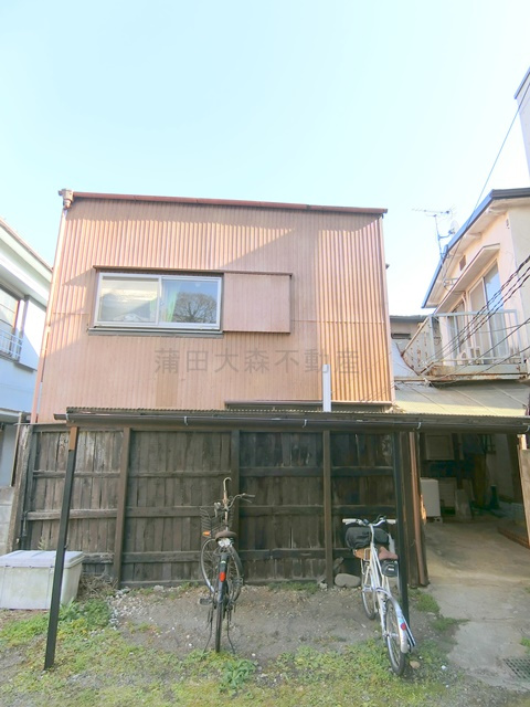 山王ハウスの外観|1965年12月築　木造地上2階建ての人気賃貸
東京都大田区山王3丁目　JR京浜東北線大森駅徒歩5分、京急本線大森海岸駅徒歩13分