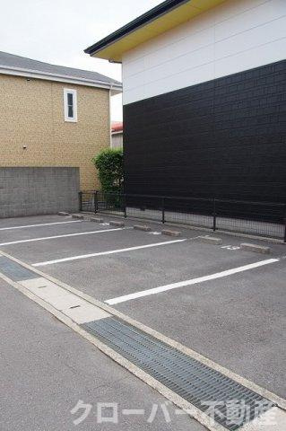 ＤＥＡＲ　Ｂの駐車場