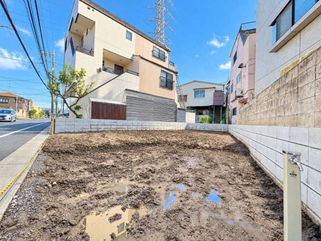 江戸川区西一之江4丁目条件無し売地【全1区画】の外観|開放感とゆとりを感じる街並みで、理想の邸宅を描けます。