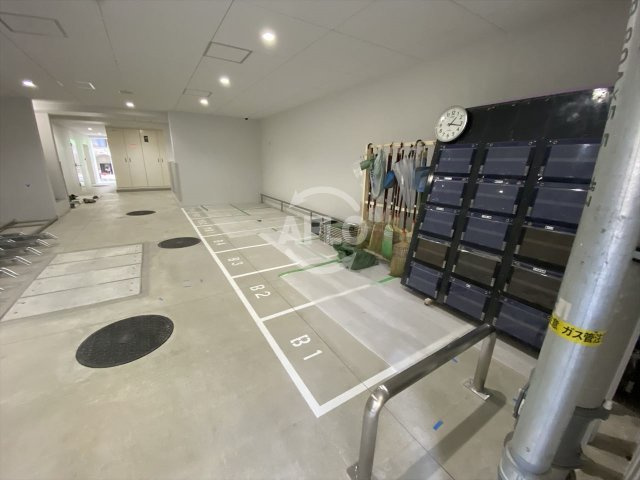 エステムコート上本町Ⅱイデアルのその他共用部分|エステムコート上本町IIイデアル　バイク置場