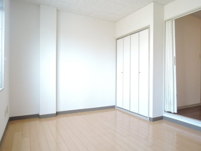 【居間・リビング】 | サテンドール草津 | 居間です