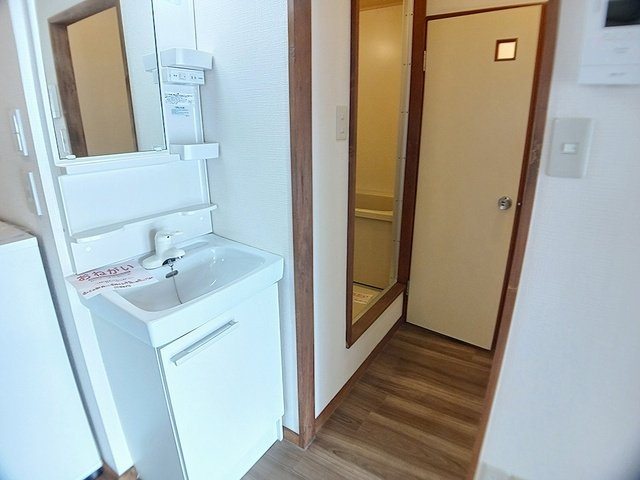 ハイツ　カマノの洗面所