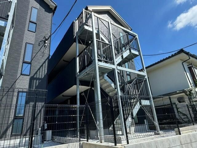 グランメゾン弘明寺の外観