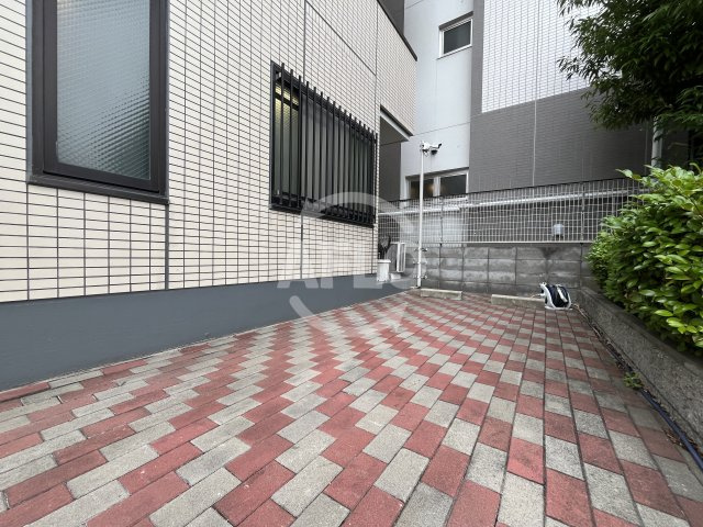 セレクト江坂の駐車場|駐車場