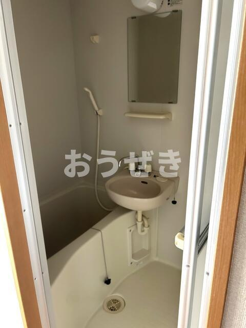 第六浅岡ビルの浴室