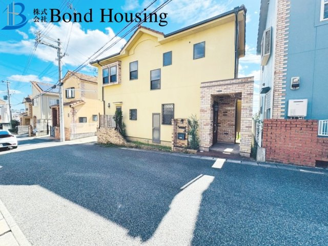 駐車並列2台　室内大変キレイ　西区伊川谷潤和　中古戸建のその他