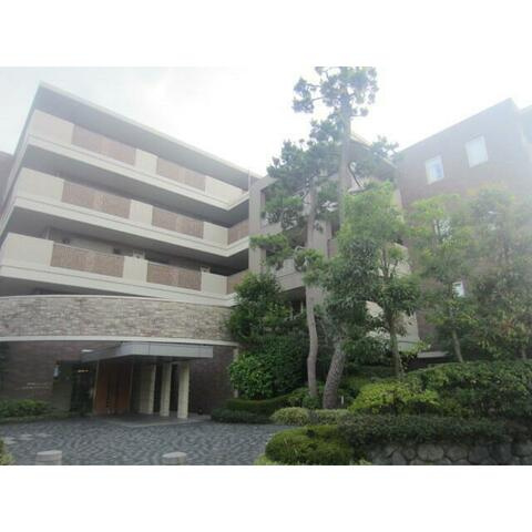 藤沢市鵠沼橘１丁目の賃貸マンションの外観