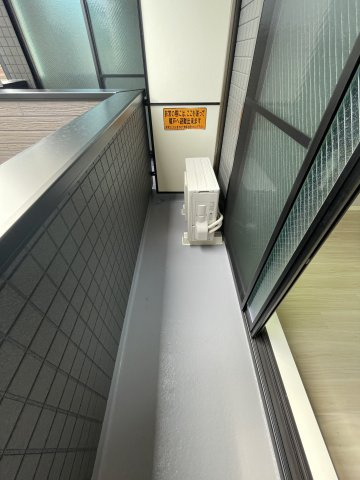 川崎市多摩区菅４丁目のアパートのバルコニー