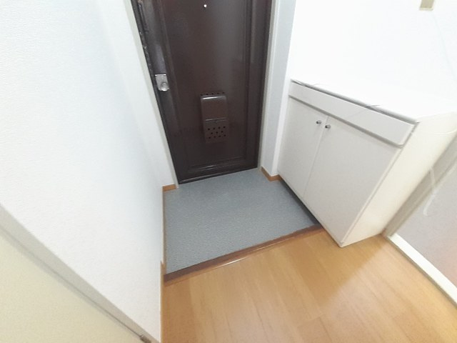 サンクレール・ヒラタAの玄関
