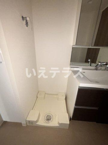 プレサンスTHE神戸の洗面所