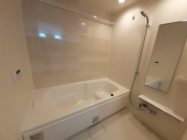 ヴァンヴェール丸岡　ＲＳの浴室