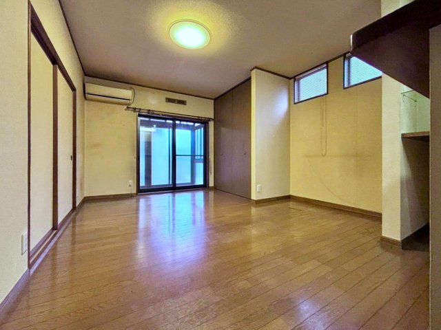 坂井市春江町上小森　中古住宅♪