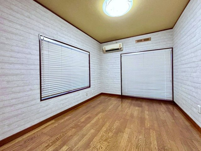 坂井市春江町上小森　中古住宅♪