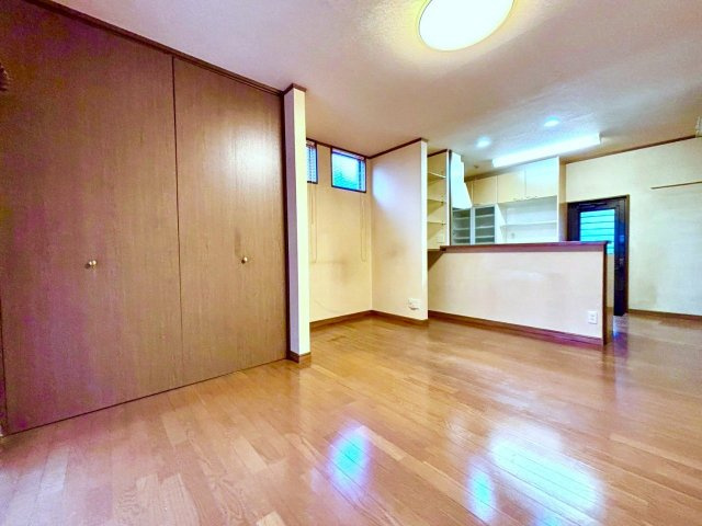 坂井市春江町上小森　中古住宅♪