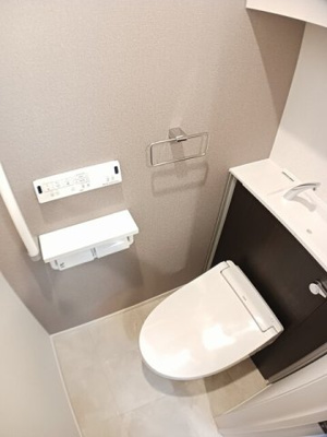 【トイレ】 | アテン | 清潔感のあるトイレです