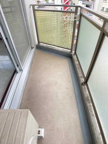 アクエルド新町のバルコニー