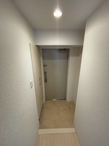 グランドゥール敷津の玄関