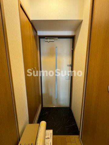 グリーンプラザ瓦町の玄関