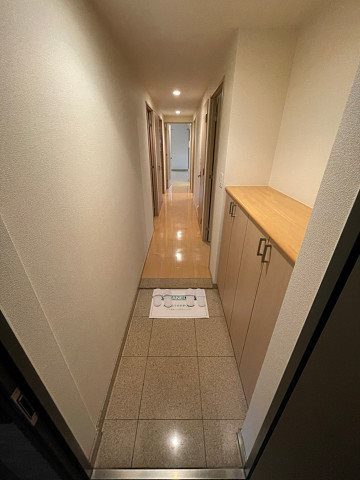 ハイツ甲四公園の玄関