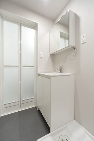 ＣｏｃｏＣａｌｍ　半道橋の独立洗面台
