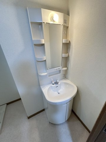 大阪ハウス本館の洗面所