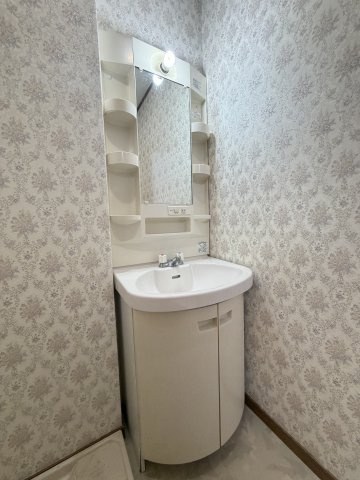 大阪ハウス本館の洗面所