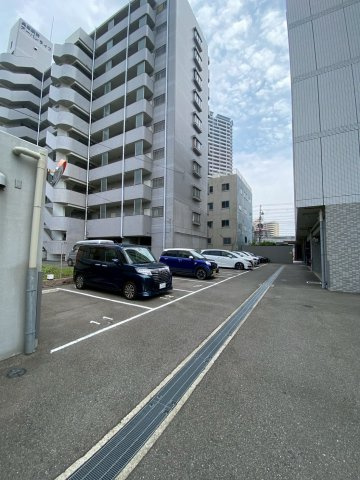 エスプレイス神戸ウエストゲートの駐車場