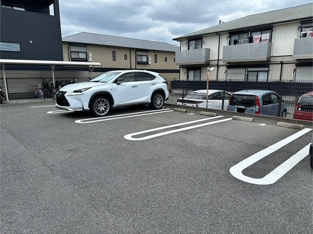 エトワールバレーⅡの駐車場|駐車場完備です