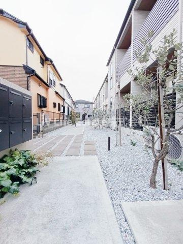 ｉｈａｎａ　ｇａｒｄｅｎ Bの駐車場