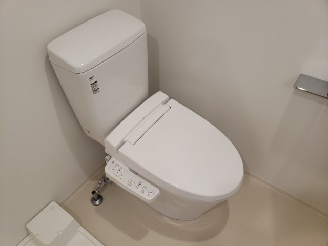 レアライズ新小岩のトイレ
