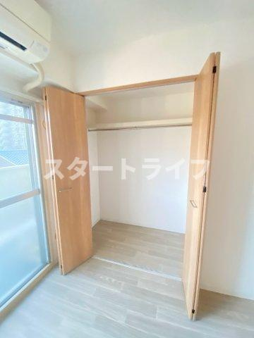 大阪市淀川区東三国２丁目の賃貸マンションの収納