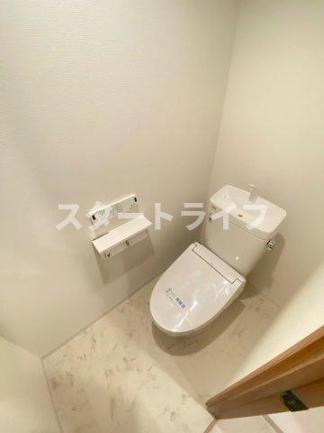 大阪市淀川区東三国２丁目の賃貸マンションのトイレ