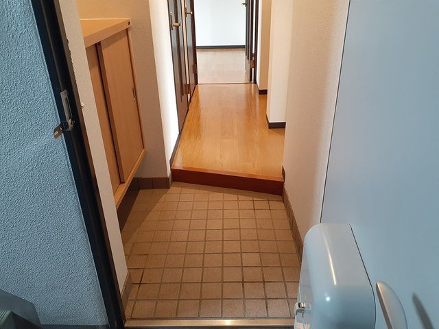 サンハイツ大滝の玄関