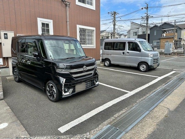 ヴィラサンライズの駐車場|駐車場に車を止められます