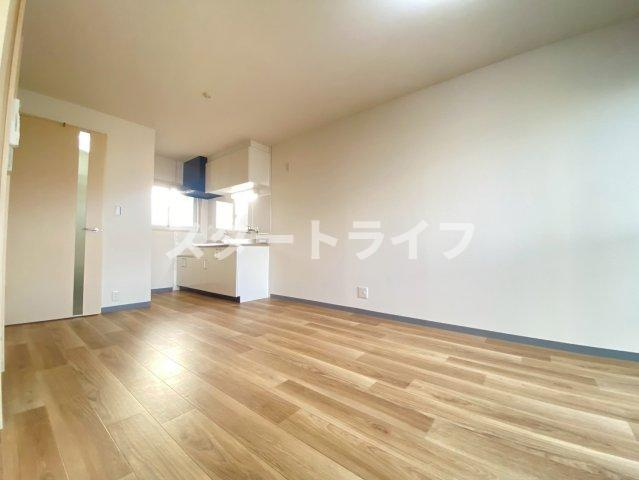 大阪市東淀川区豊新３丁目の賃貸マンションの居間・リビング