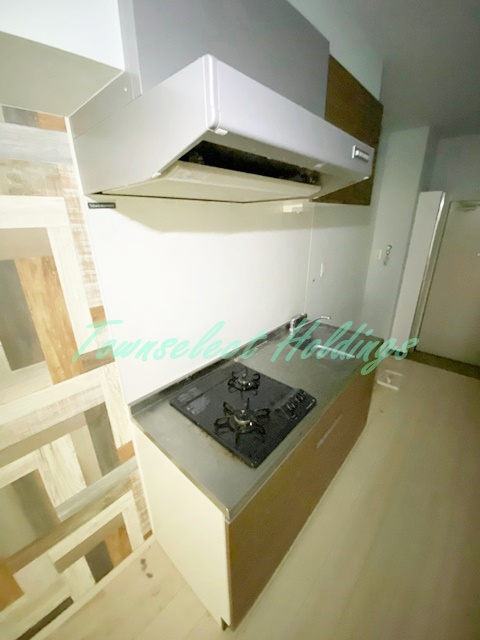 藤沢市本町２丁目のアパートのキッチン