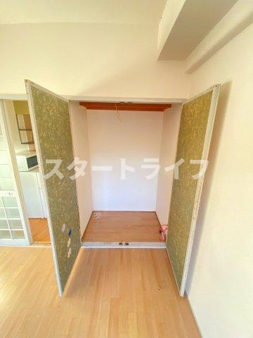 大阪市淀川区東三国５丁目の賃貸マンションの収納