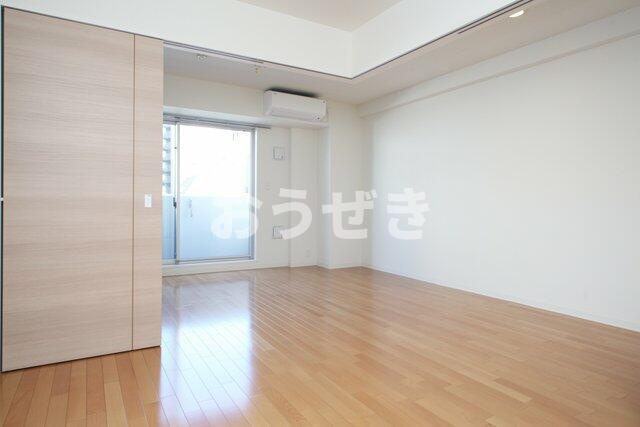 ファインクレスト入谷の居間・リビング