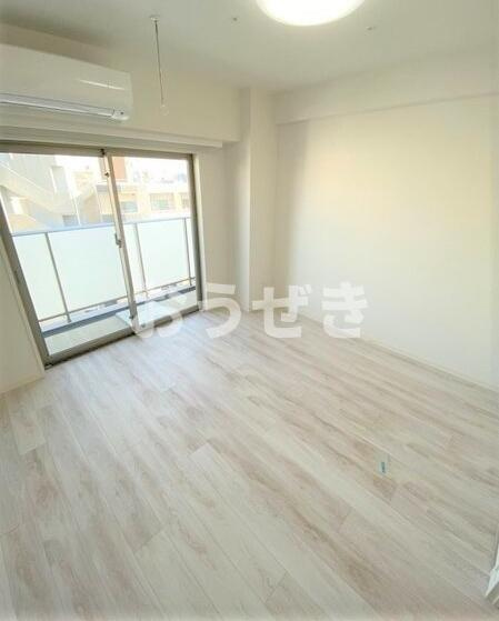 ＳＨＯＫＥＮ　Ｒｅｓｉｄｅｎｃｅ横浜桜木町の居間・リビング