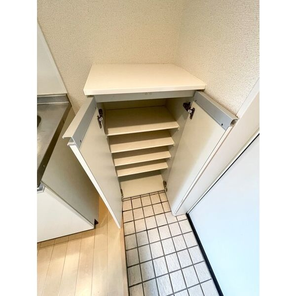 アーバンプレイス　名古屋市賃貸　仲介手数料無料の玄関