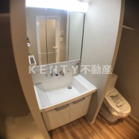 【洗面所】 | アルテシモ　ヴェレ | ゆったりとスペースのある洗面所