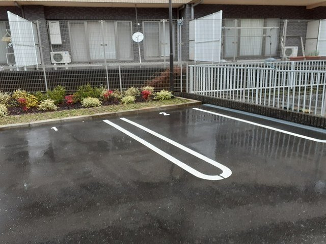 グランソレイユ楠葉Ⅲの駐車場|駐車場があります